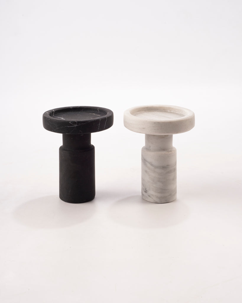 Combina el Candle Holder Ying y Yang para una decoración armoniosa.
