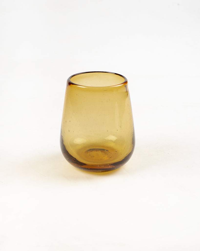 Vasos de vidrio para decoraciones modernas o rústicas en cualquier ocasión.
